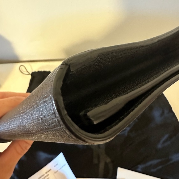 Authentic YSL Y Clutch - Picture 5 of 8